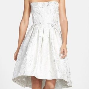 Vera Wang Cocktail Dress ✔️ It Has Pockets❗️❗️❗️